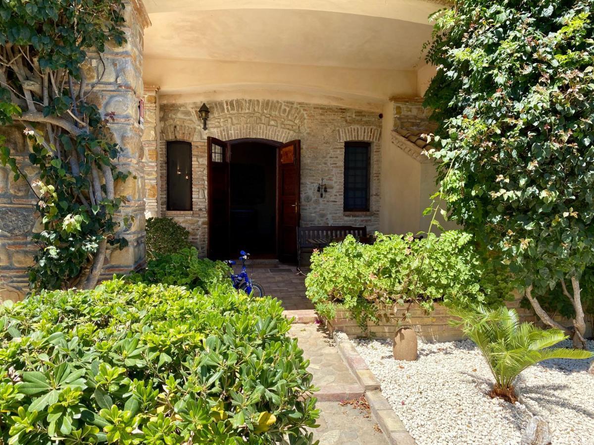 Le Colline Del Gelso-Masseria Mazzei Rossano Exterior photo
