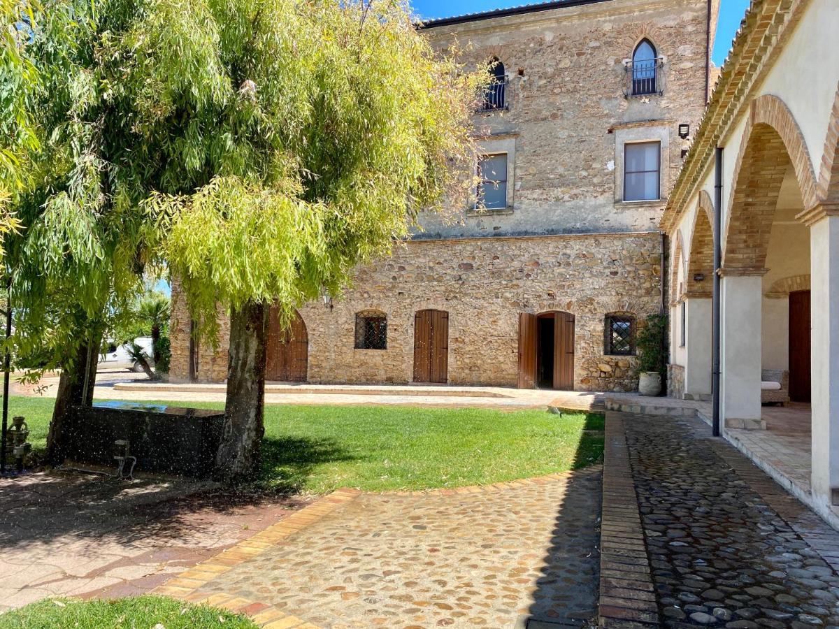 Le Colline Del Gelso-Masseria Mazzei Rossano Exterior photo